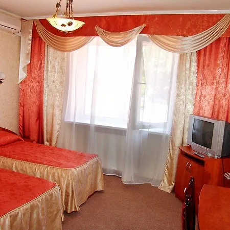Готель Grand